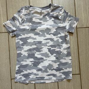 Kyodan Girls Camo Performance Tee M (7/8)